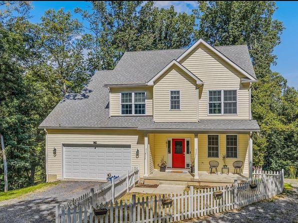 167 Hyde Park Ln