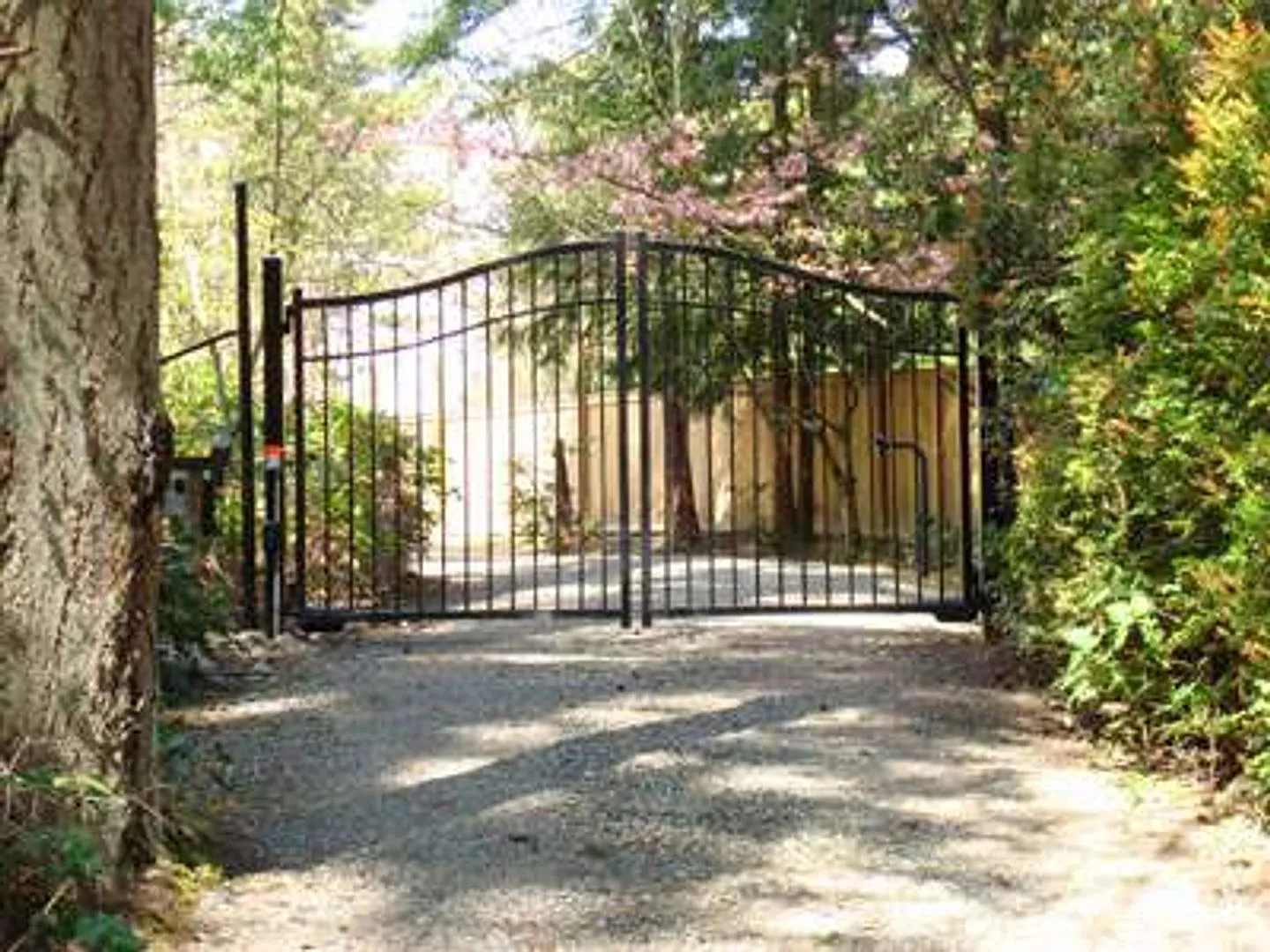 Waterfront Cottage in Gig Harbor — Photo 3