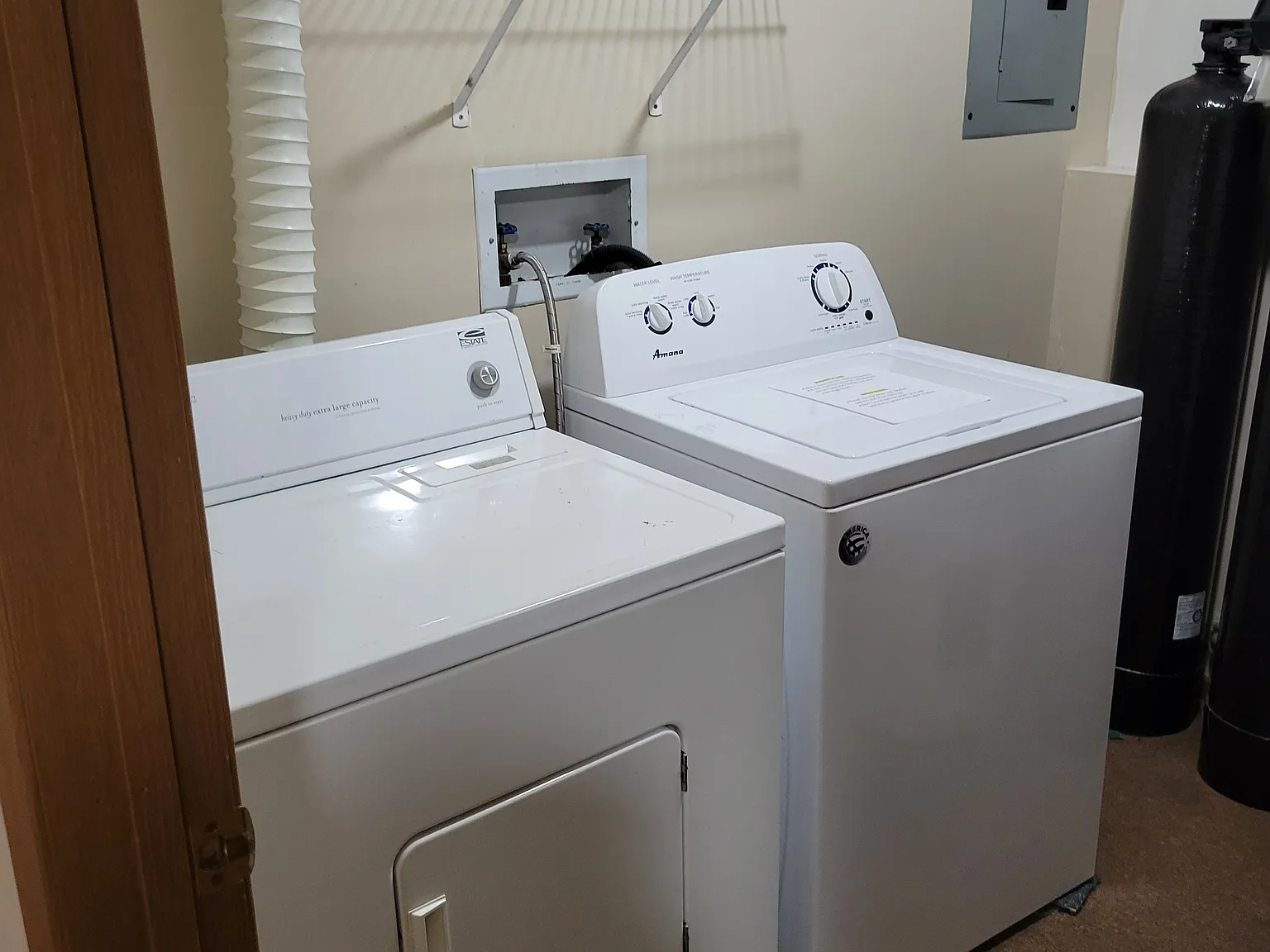 4 bed, 1600 sqft, $500 — Photo 4
