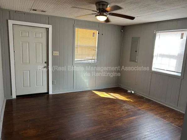 740 E Chappell St, Griffin, GA 30223