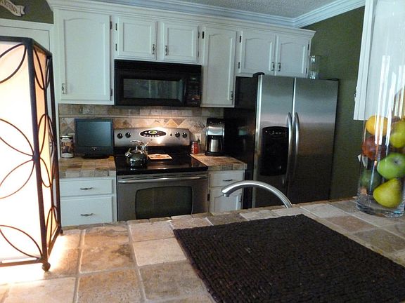 Breakfast bar-updated kitchen