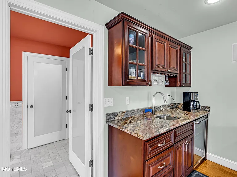 306 Ocean Park Ave — Photo 21