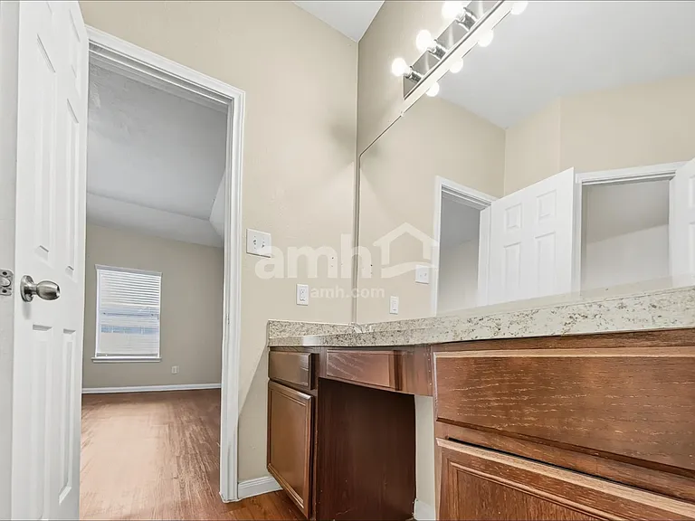 2606 Bammelwood Dr — Photo 12