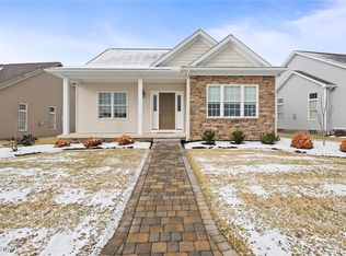 239 Bristol Ln, Columbiana, OH 44408