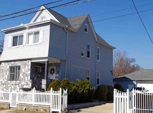 9 Willard St, Garfield, NJ 07026