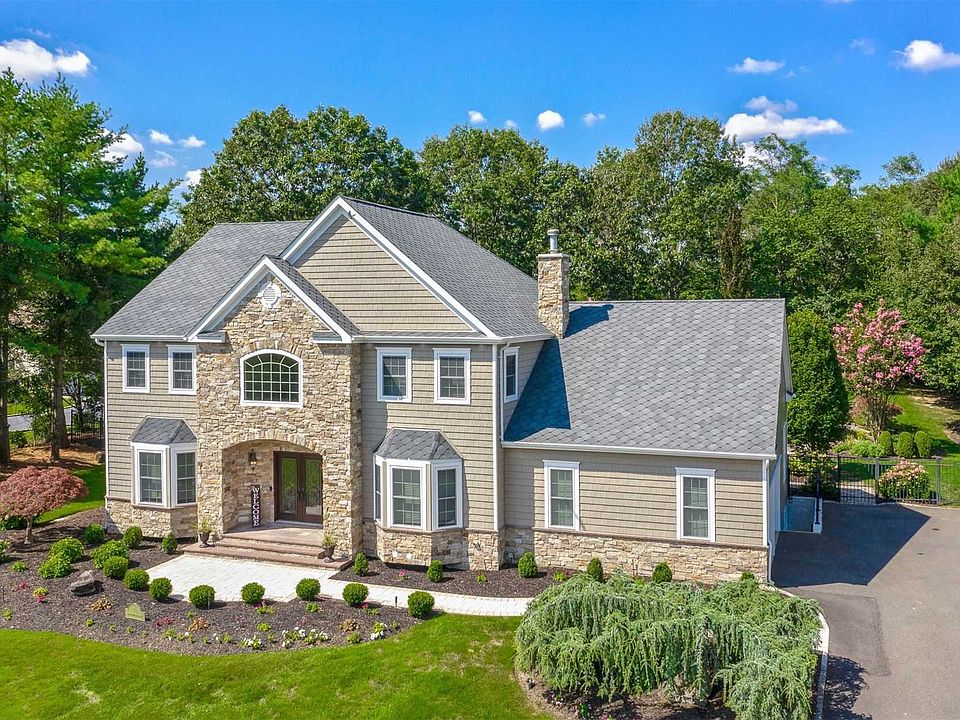 1st image of 80 Elderwood Dr