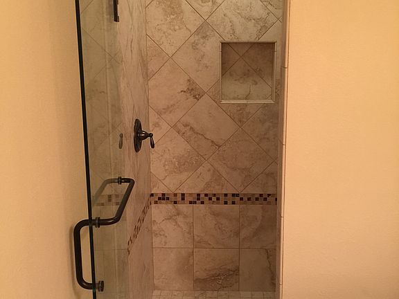 Master walk in shower