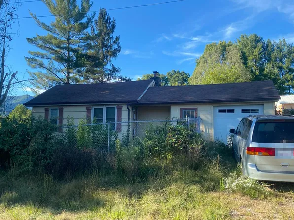 60 Mingus St, Canton, NC 28716
