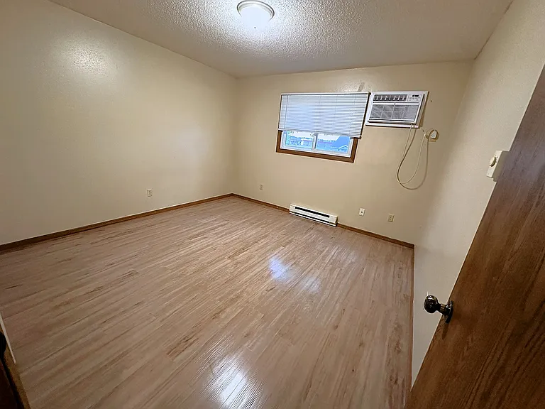 1380 Heritage Dr #13 — Photo 9