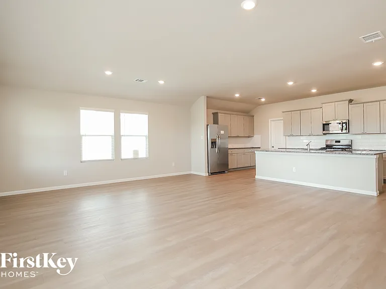 13011 Thyme Way — Photo 3