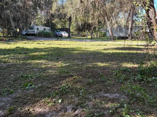 215 Silver Spgs, Silver Springs, FL 34488