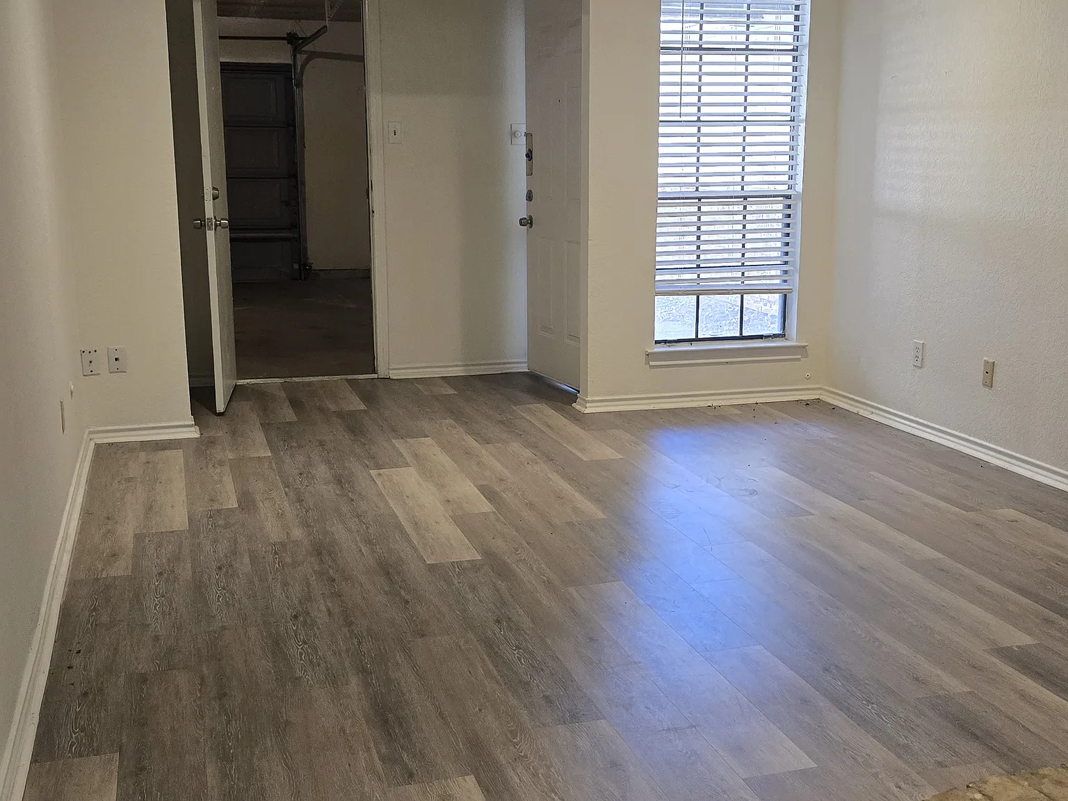 2 bed, 1238 sqft, $1,450 — Photo 2