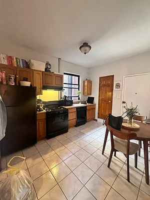 Rented by Aimee Grodanz, LREB | media 2