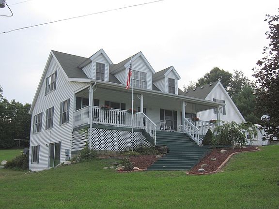 Gorgeous porch for relaxing