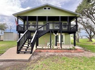 1008 W Adams Ave, Port O Connor, TX 77982