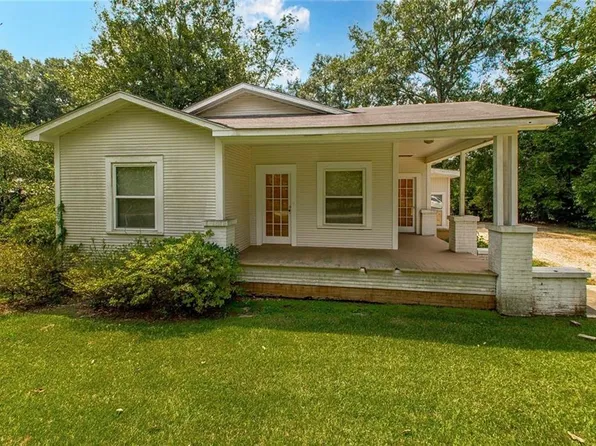 1228 Borgne Ave, Bogalusa, LA 70427