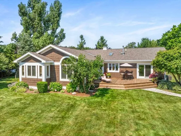 1701 Horton Bay Rd, Petoskey, MI 49770