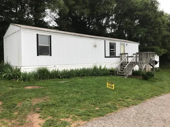 253 Ideal Cres, Princeton, WV 24739