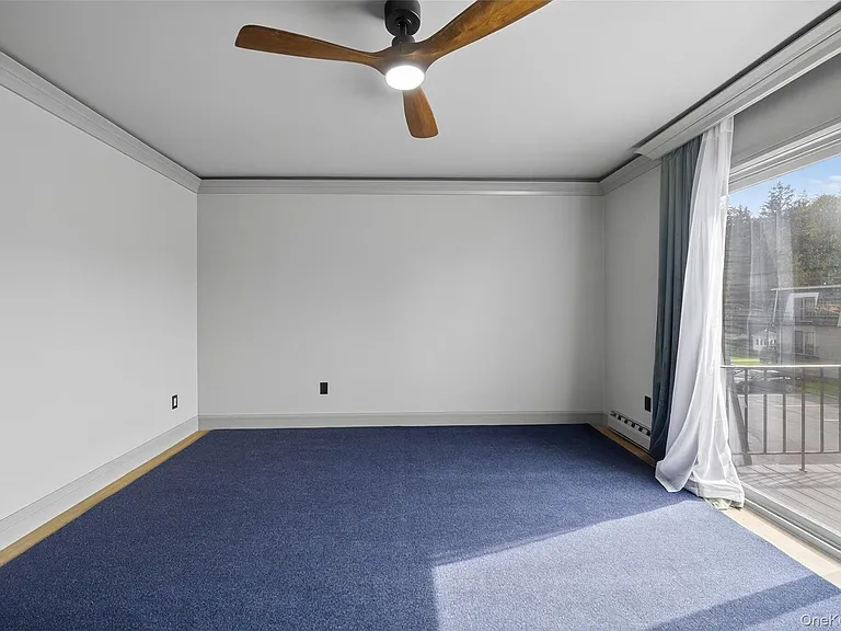 4 White Gate Rd #K — Photo 22