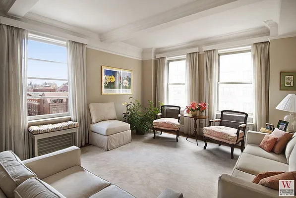 Sold by Wohlfarth & Associates Inc | media 19