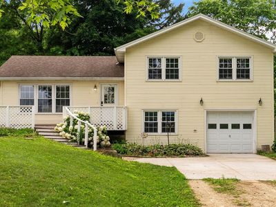 5801 Town Hall Drive, Sun Prairie, WI, 53590