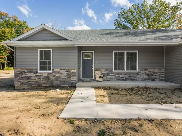 55562 Bittersweet Rd, Mishawaka, IN 46545