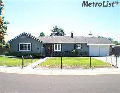 1st image of 3757 N Delano Ave