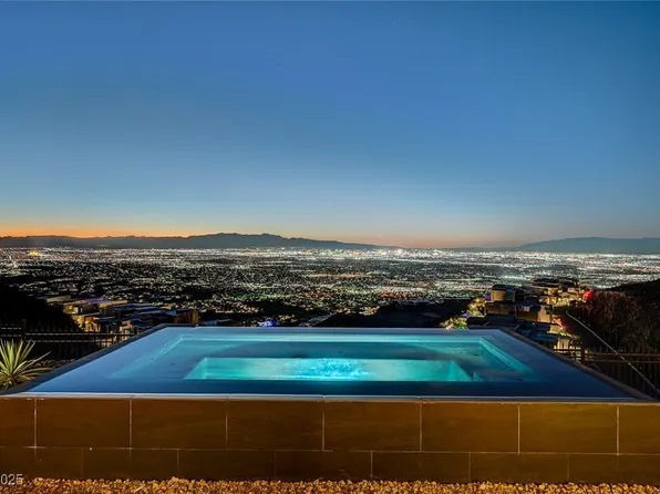 607 Grand Rim Dr, Henderson, NV 89012