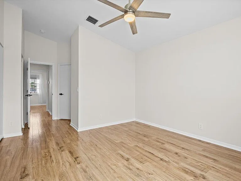 3165 SW 50th St — Photo 26