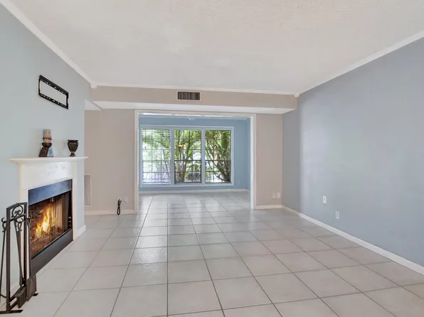 5096 Heatherhill Lane #6, Boca Raton, FL 33486