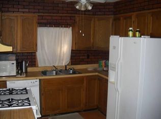 1025 N Main St, Andover, KS 67002