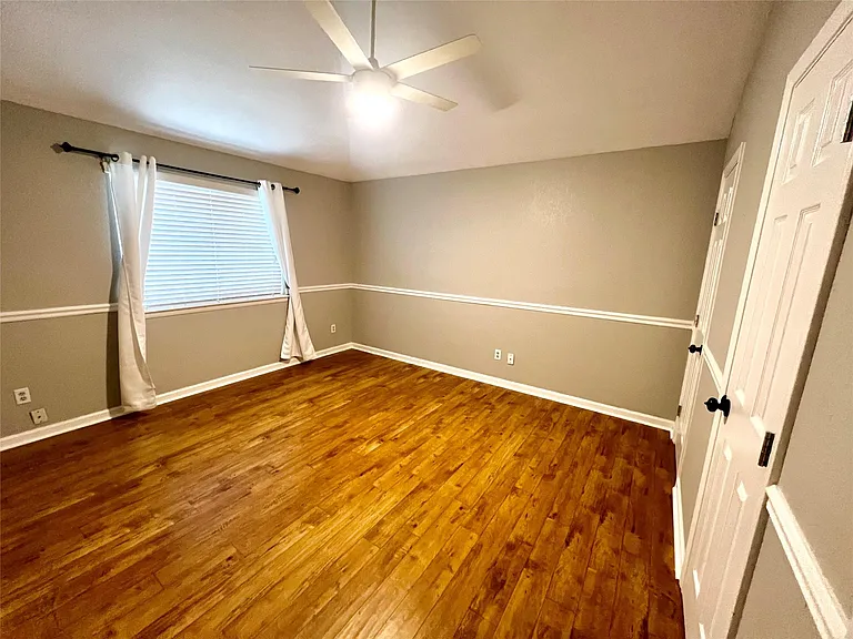 3215 Keywood Ln — Photo 11