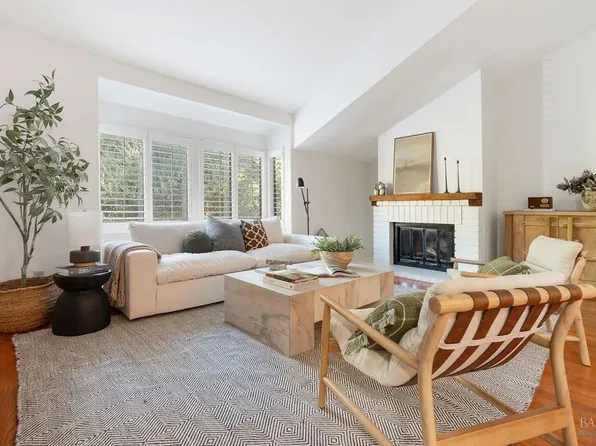 20 Curlew Way, Novato, CA 94949