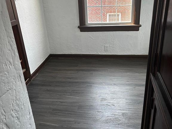 3rd image of 2834 Harrison Ave #30