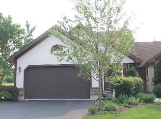 30534 Pebble Beach Cir, Genoa, IL 60135