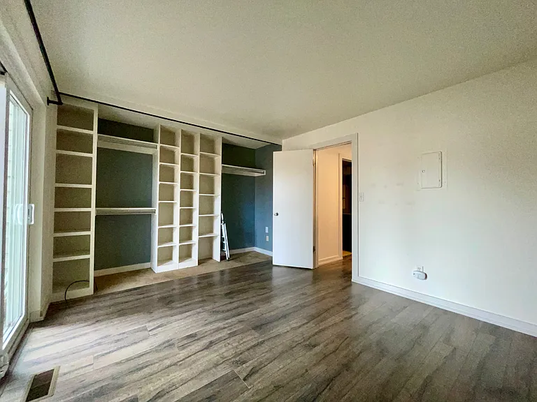 3062 W 107th Pl #F — Photo 9