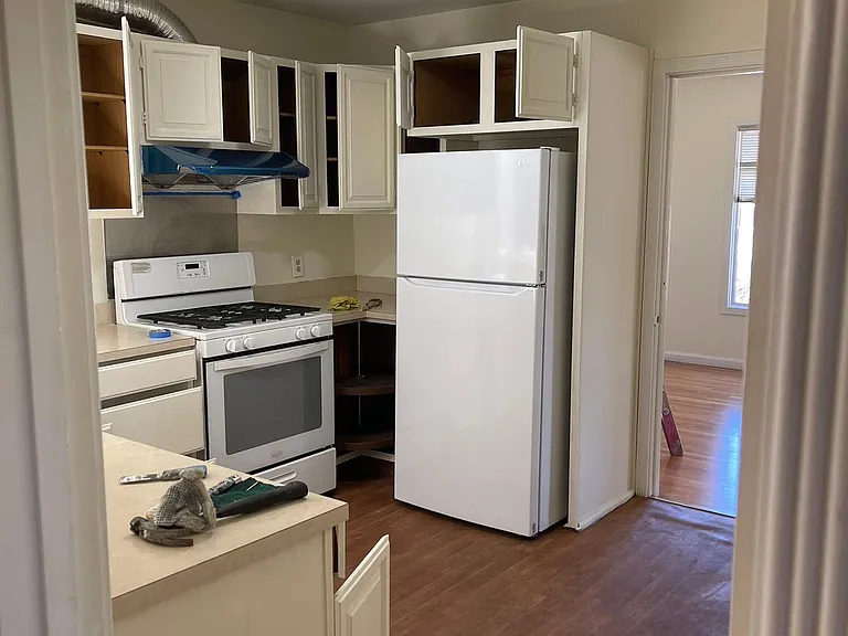193 Miramar Ave — Photo 2