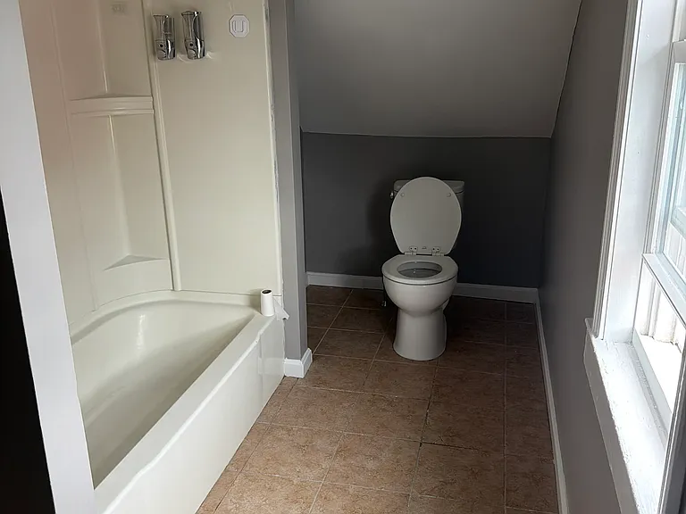 125 Rathbun St #3 — Photo 7