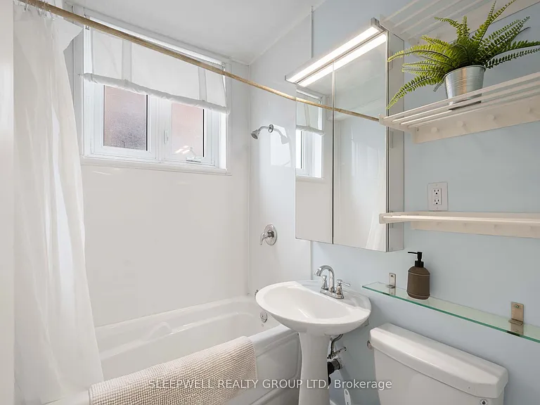 180 Augusta St #1A — Photo 19