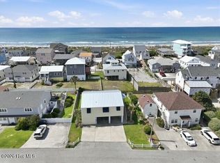 102 Dobbs St, Atlantic Beach, NC 28512