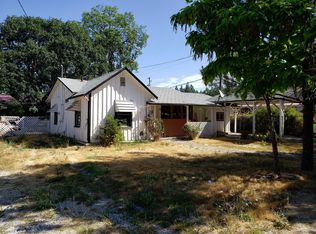 202 W River St, Cave Junction, OR