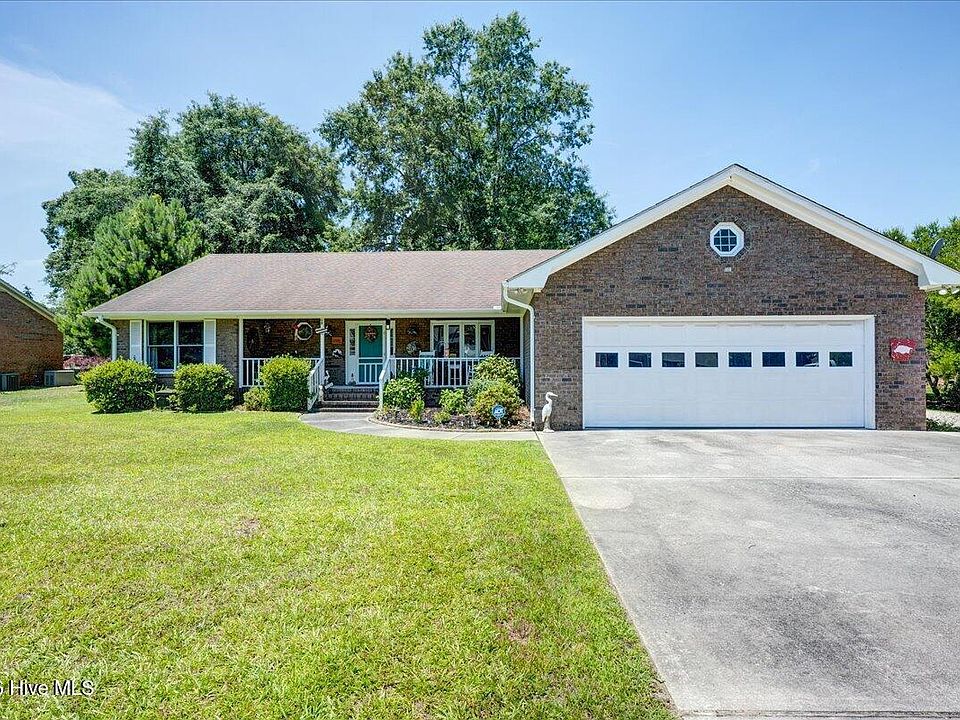 1st image of 217 Pinewood Drive