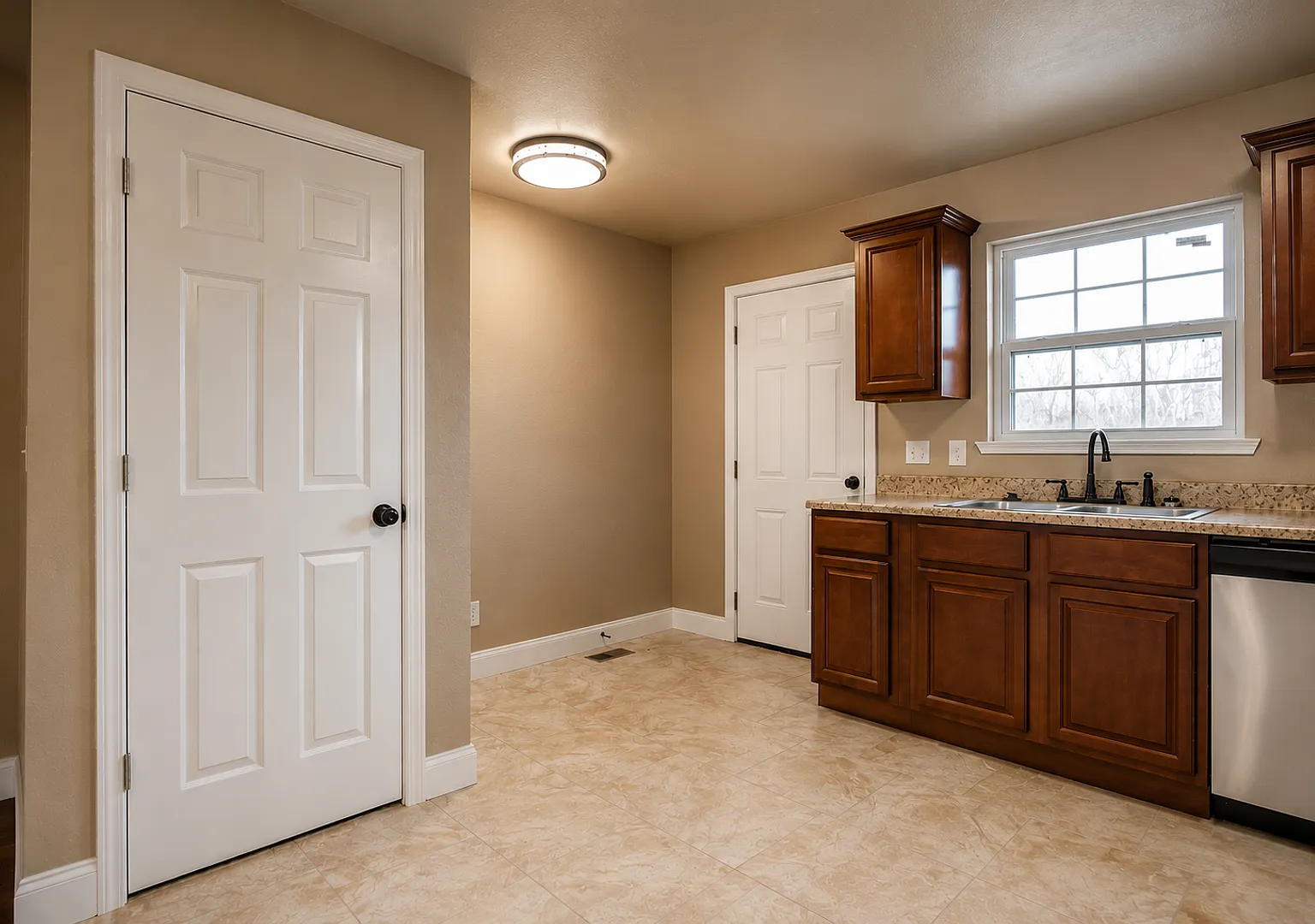 316 N Double Springs Road — Photo 3