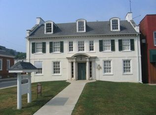 123 E Main St APT D, Ephrata, PA 17522