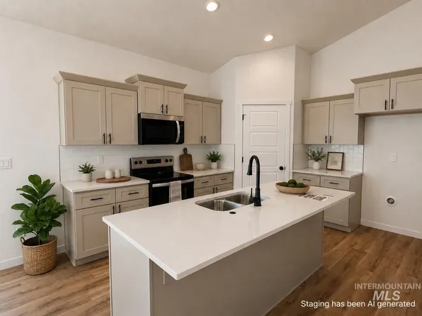917 Quartz Rd, Kimberly, ID 83341
