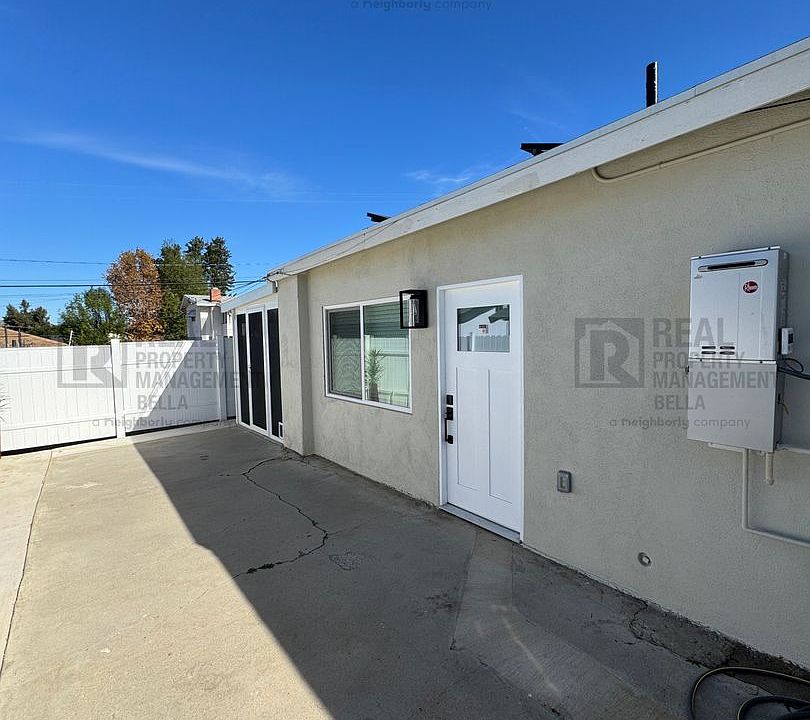 1st image of 1403 W Sumner Ave #1/2