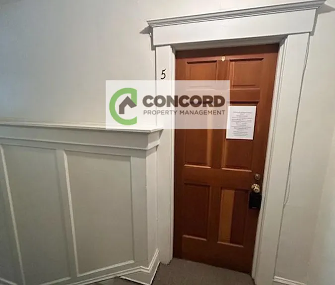 108 S Park Dr #5 — Photo 4