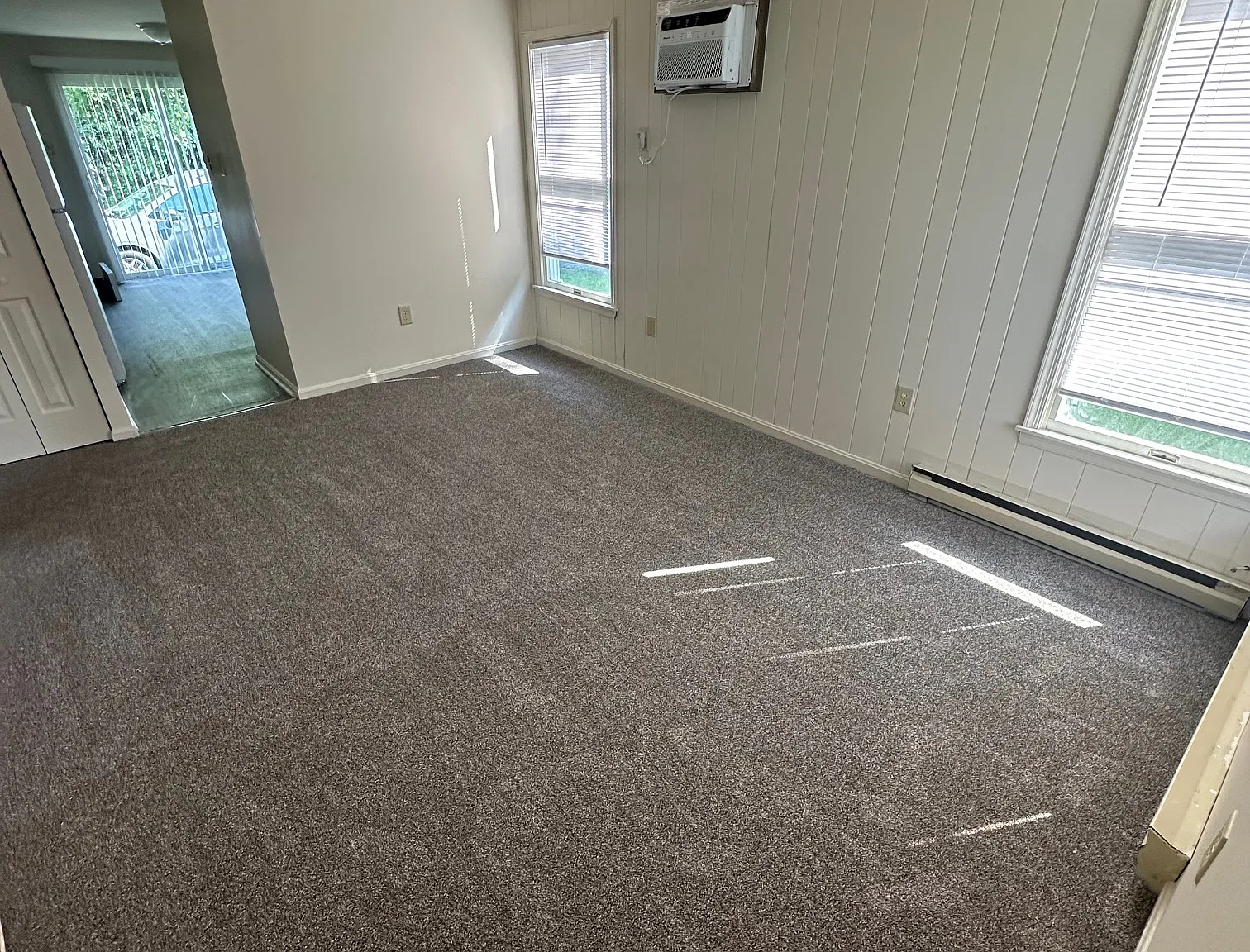 2 bed, 990 sqft, $1,350 — Photo 3