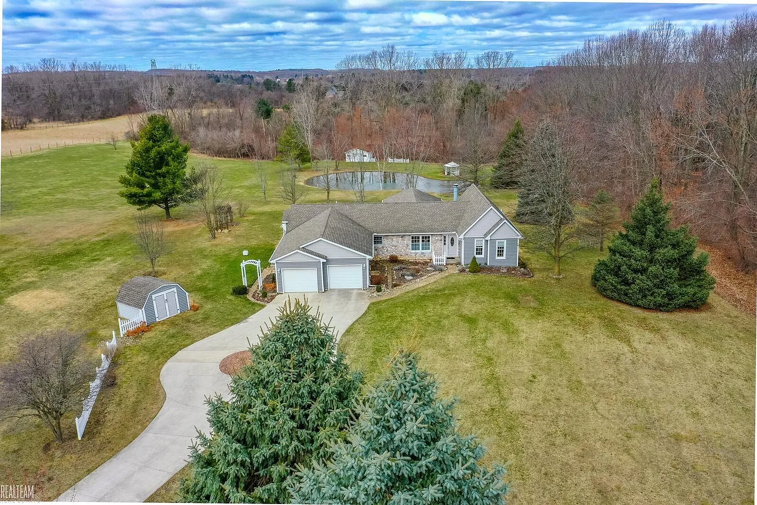4692 Bishop Rd photo 1