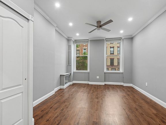 3rd image of 124 President St #2